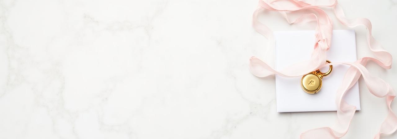 Concetto di sicurezza e privacy Aura Bambina
